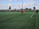 Training van S.K.N.W.K. JO19-1 van donderdag 22 mei 2025 (4/68)